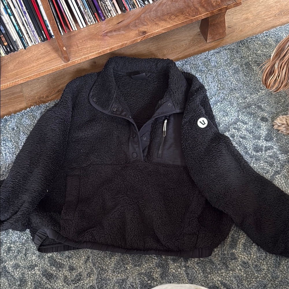 Vuori Black Fleece Jacket